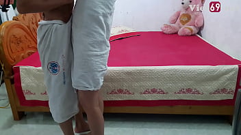 Vú Em Nóng Bỏng