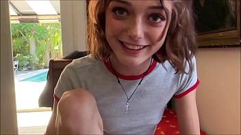 Em Gái Kế Dâm đãng Và Buổi Trị Liệu Gia đình Nóng Bỏng Của Alex Adams