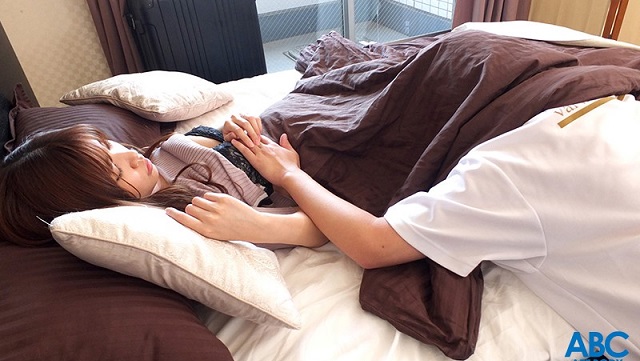 Tôi Bị Mẹ Tấn Công Khi đang Ngủ… Bản Năng Dục Vọng Của Mẹ Bùng Cháy! Ép Con Trai Cương Cứng Trở Lại Và Xông Vào Hiệp Hai Phản Công