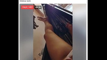 Nicole Lê – Nàng Thơ Gợi Cảm Khiến Cả Fb Việt Nam điên đảo