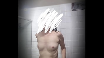 Milf Lén Lút Thủ Dâm Trong Nhà Tắm Airbnb Bị Quay Lén – Cảnh Nóng Thật 100%! (phần 2)